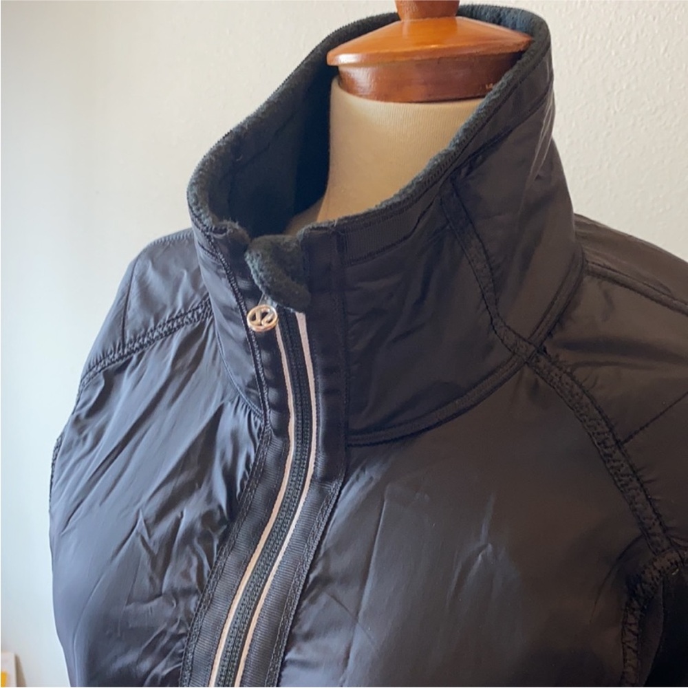 Lululemon Bundle Up Reflective Jacket - Picture 3 of 6